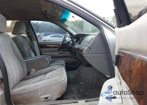 2004 Mercury Grand Marquis Ls z USA, uszkodzony, nr VIN 2MEFM75W34X644974